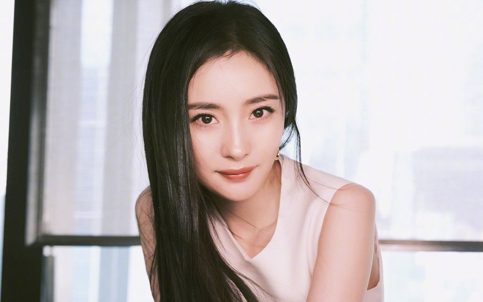 开云APP-明星车手的成长之路：从练习到冠军，明星车辆